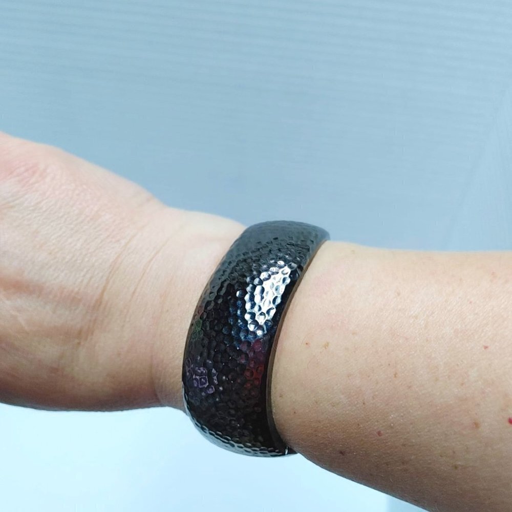 ⭐️3/$30 Vintage Artizan GunMetal Hammered Cuff Bracelet Open Wide Retro Jewelry